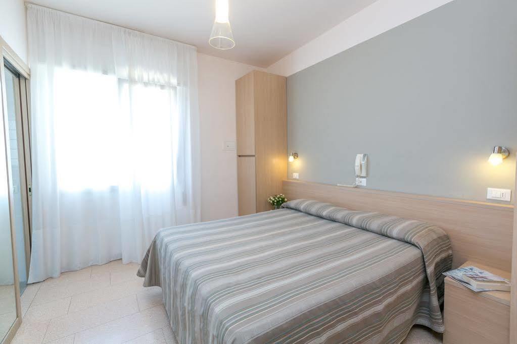 Hotel Colonna Lido di Jesolo Ngoại thất bức ảnh