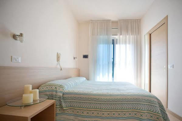 Hotel Colonna Lido di Jesolo Ngoại thất bức ảnh